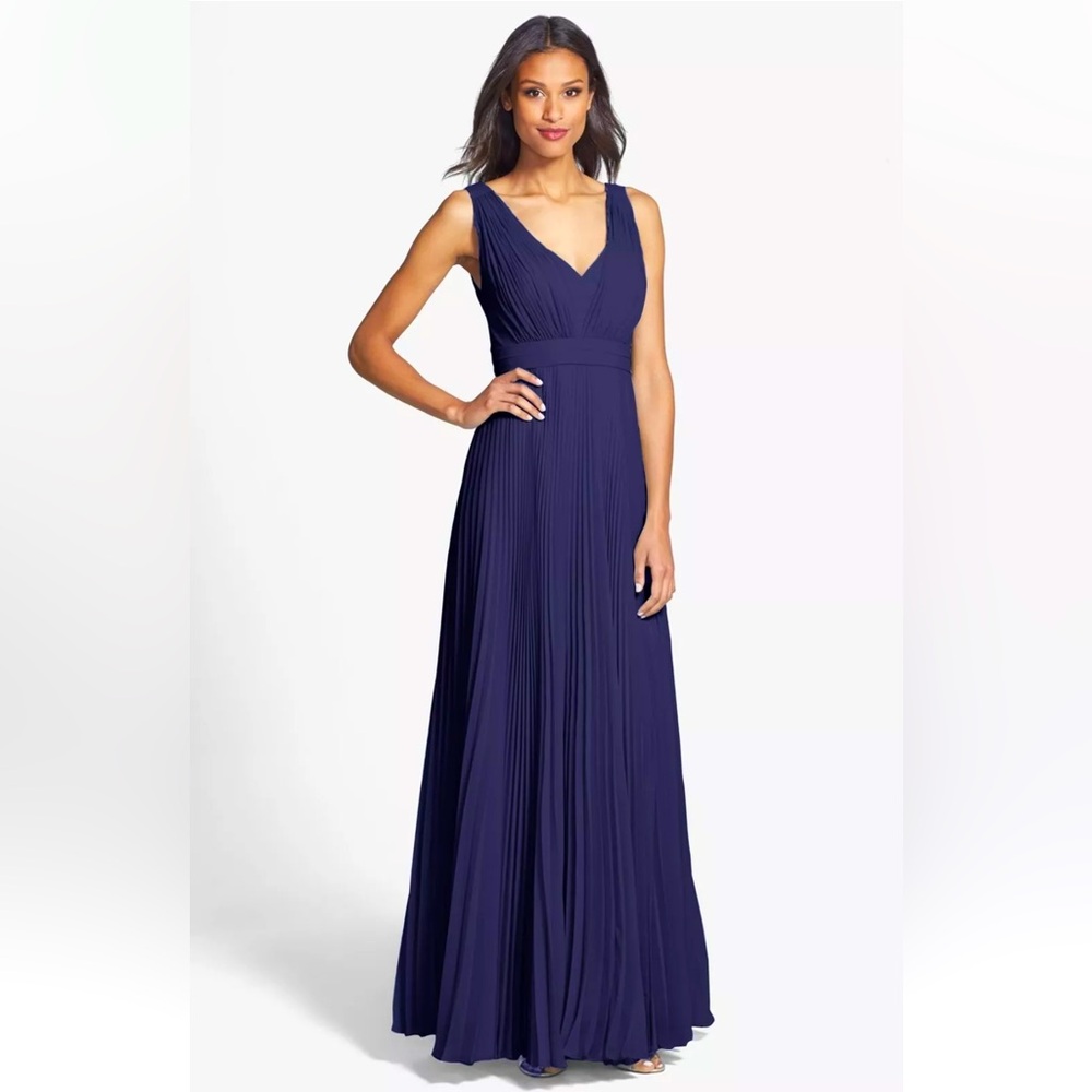 Donna Morgan Giselle Pleated Chiffon Dress Gown